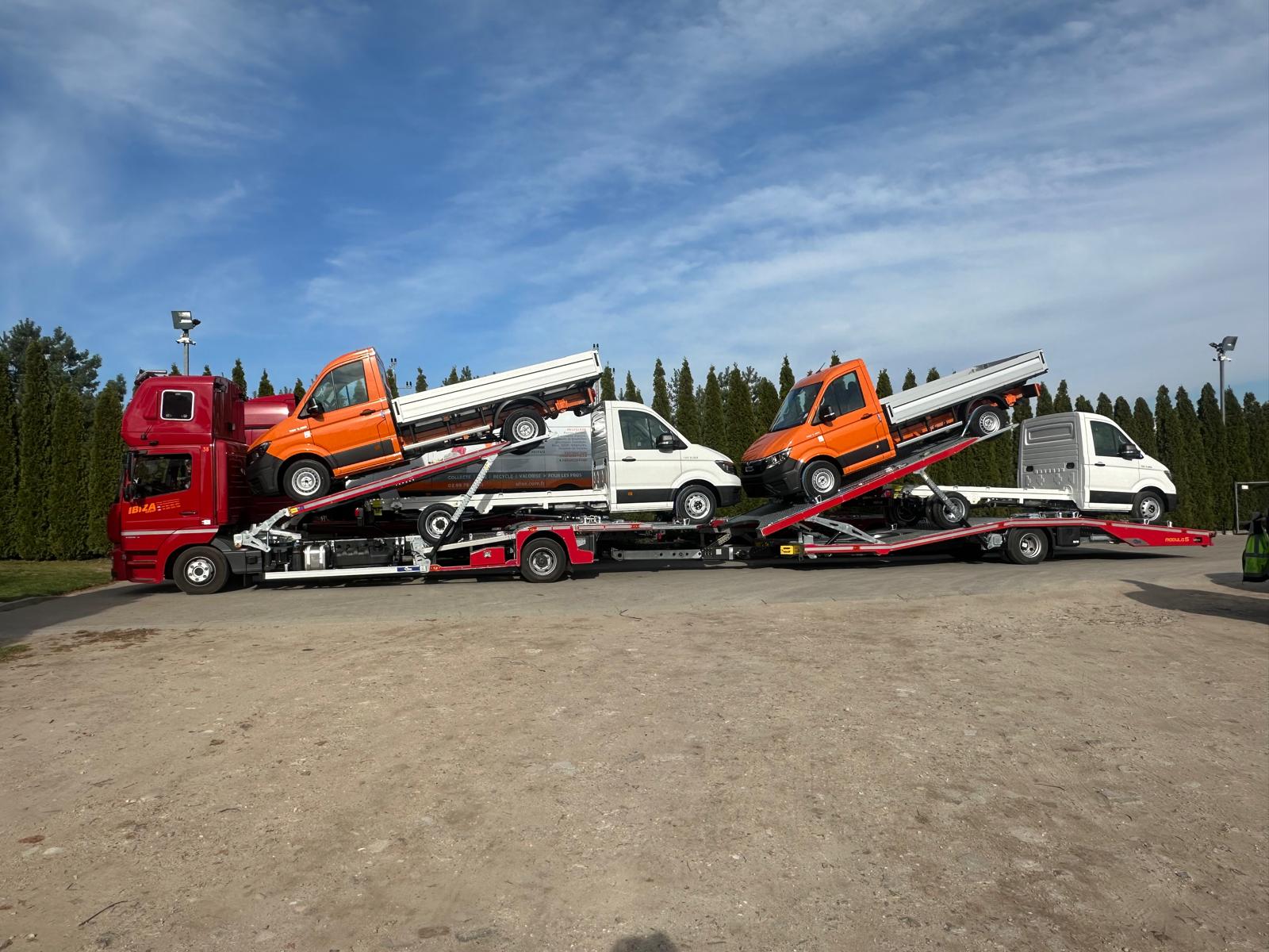 Autotransporter IBIZA GROUP podczas realizacji przewozu — zdjęcie 7