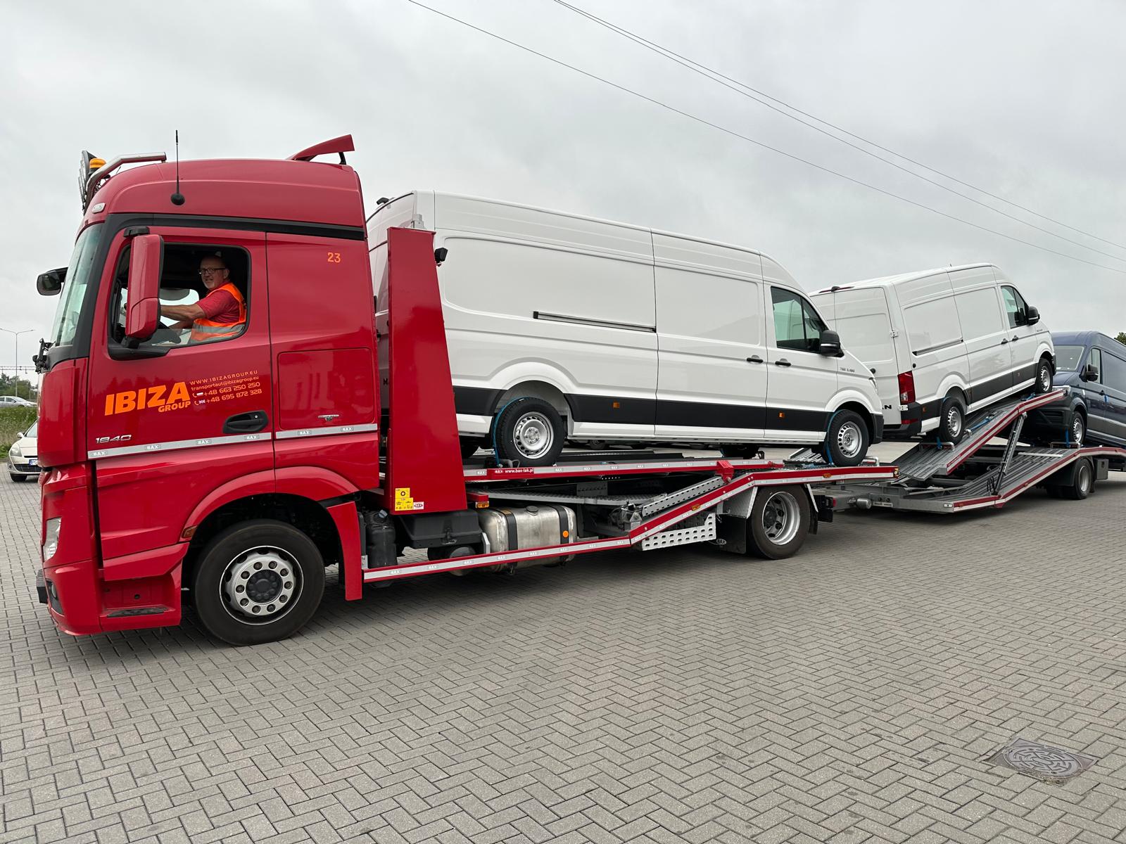 Autotransporter IBIZA GROUP podczas realizacji przewozu — zdjęcie 9